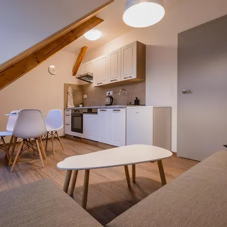 Romanticky Loft Parking U Hlavniho Nadrazi Olomouc Extérieur photo