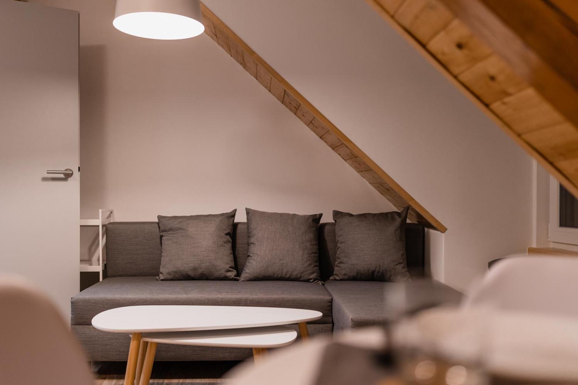 Apartment Romanticky Loft Parking U Hlavniho Nadrazi